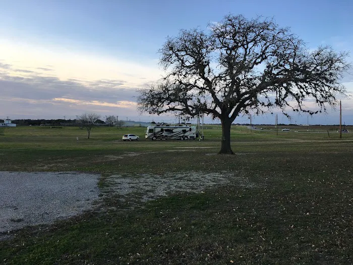 Hub City RV 10