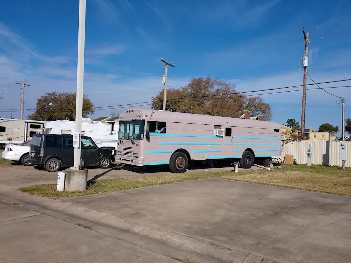 Bay City Holiday RV Park 1