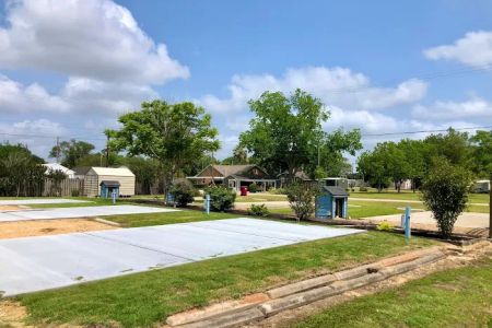 Safe Haven Mini RV Park - Markham, TX