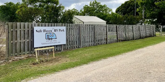 Safe Haven Mini RV Park - Markham, TX 3
