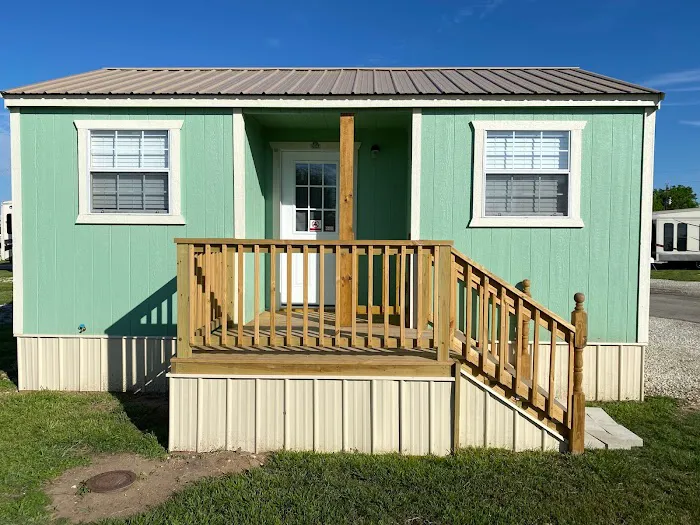 4L RV AND CABINS 2