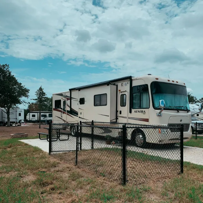 Great Escapes RV Park Austin Oaks 5