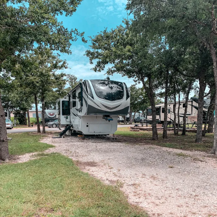 Great Escapes RV Park Austin Oaks 7