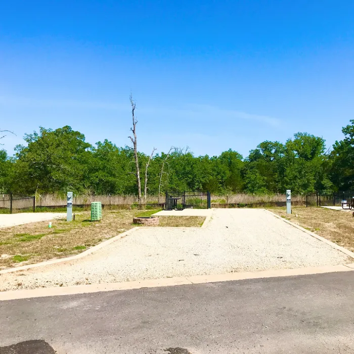 Great Escapes RV Park Austin Oaks 10
