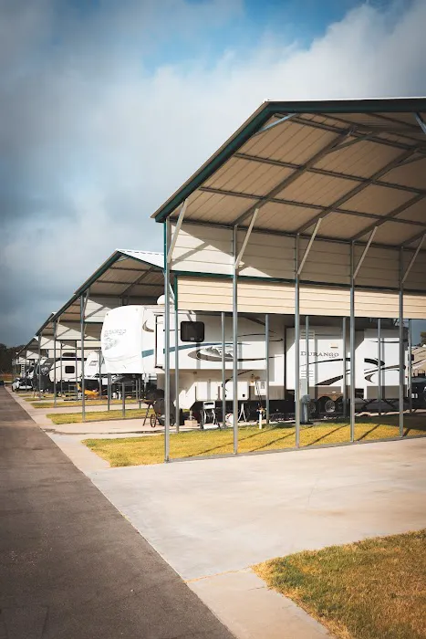 Hwy 71 RV Park and Storage 10