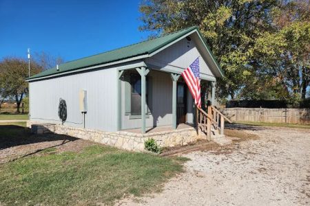 RAINBOW VILLAGE IN RAINBOW TEXAS