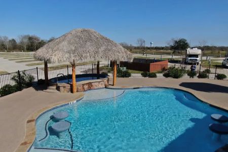 Summer Breeze Kemah RV Resort