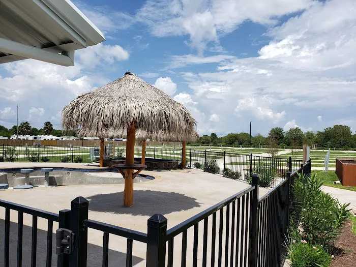 Summer Breeze Kemah RV Resort 2