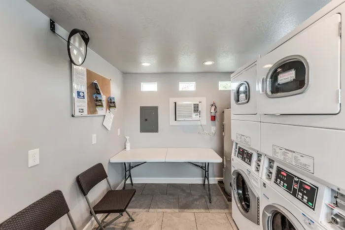 Pearland RV Park 9
