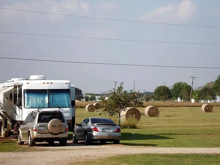Dee's RV Park 1