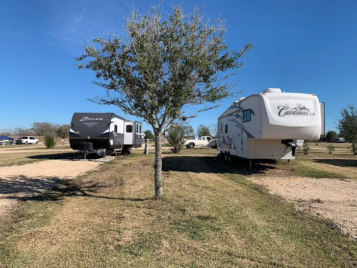 Happy Camp RV Park | RV Parks in Angleton, Texas 4