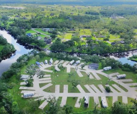 Bayou Oaks RV Park by QRV