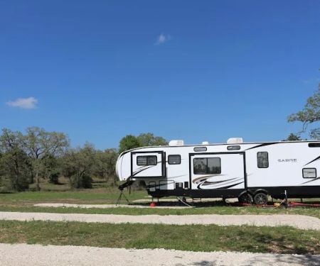 StaRV Park | RV Pads and Apartments