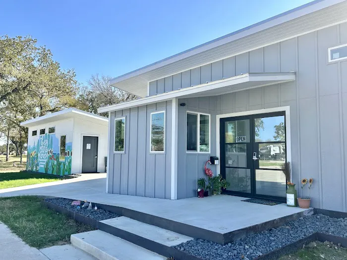 Austonia RV Resort 7