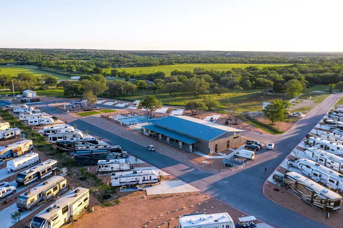 Jellystone Park™ Austin North 7