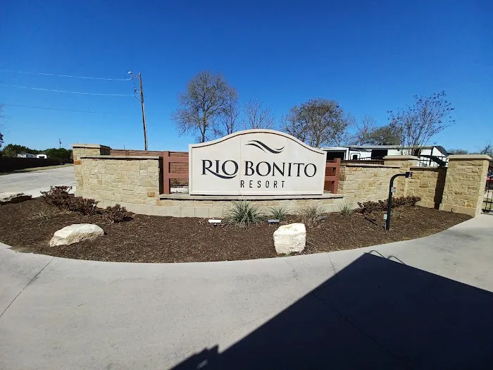 Rio Bonito RV Park and Cabin 7