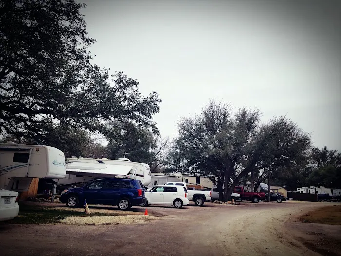 Hunt's Crossing RV Ranch 4