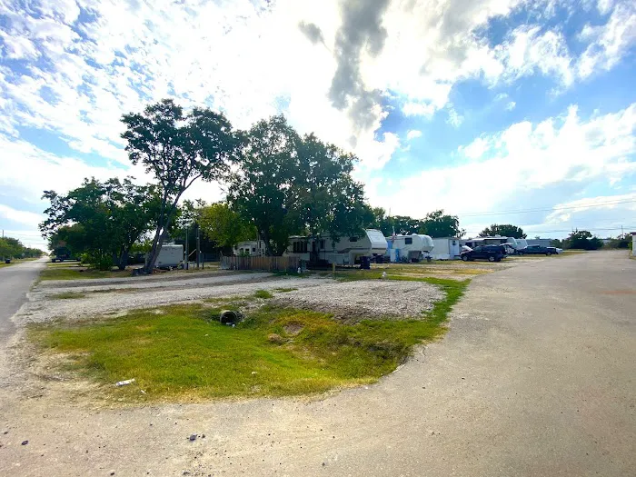 Bay Area RV Park 6