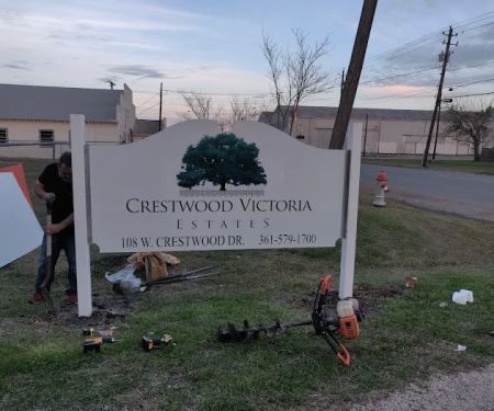 Crestwood Victoria Estates