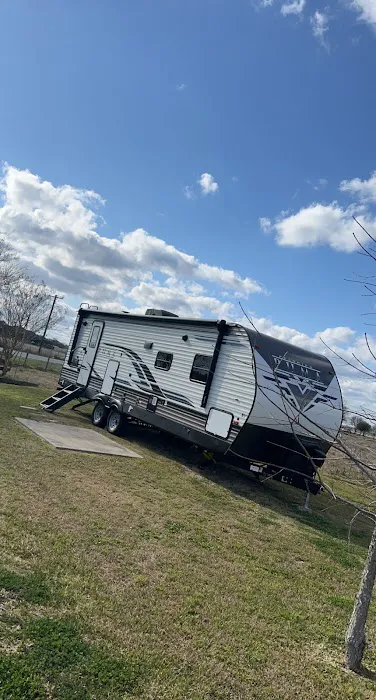 Besos Ranch RV Park 7