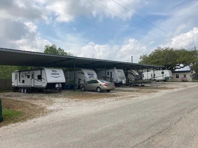 Oak Tree RV Park 1