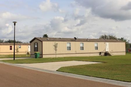 Royal Place Community