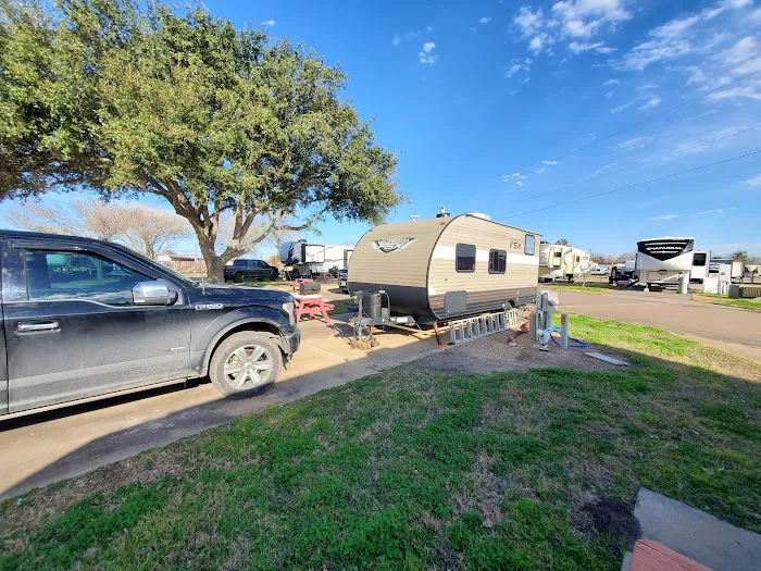 Dad's RV Park 3