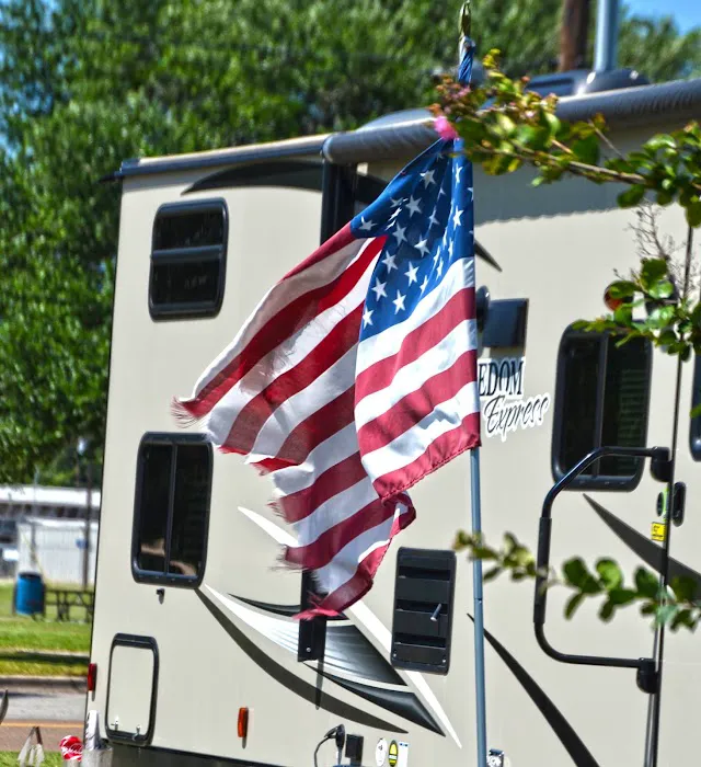 Dad's RV Park 9