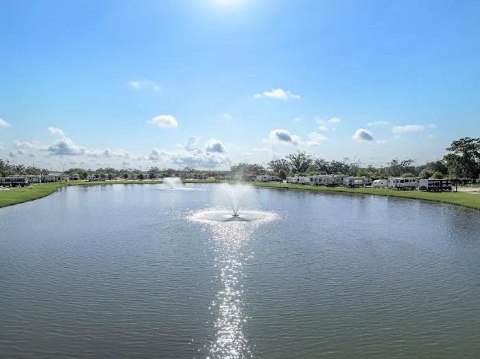 Brazoria Lakes RV Resort by QRV 3