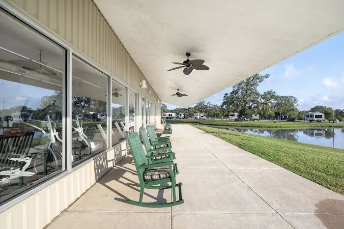 Brazoria Lakes RV Resort by QRV 6