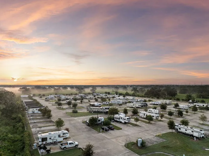 Brazoria Lakes RV Resort by QRV 10