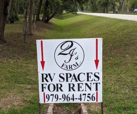 RV Park at 2 J's Farm