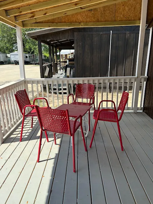 Palm RV Park Campground & Cabin Rental 8