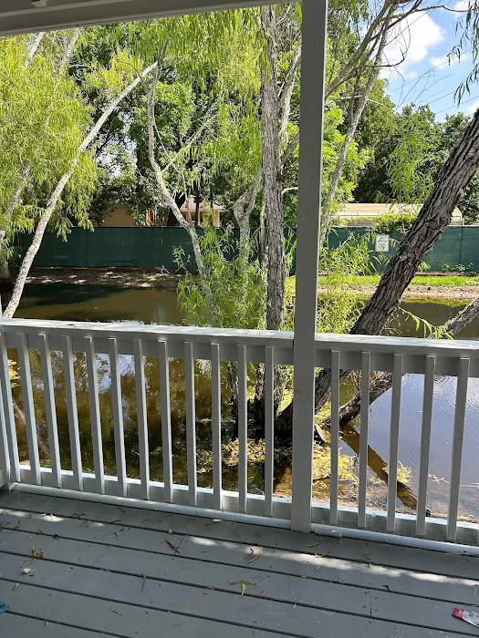 Palm RV Park Campground & Cabin Rental 9