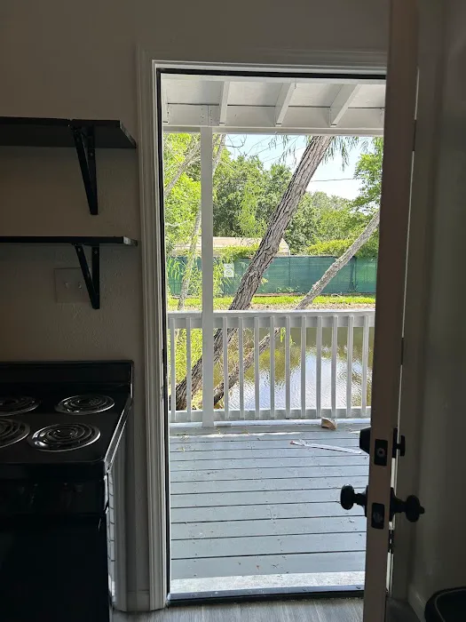 Palm RV Park Campground & Cabin Rental 10