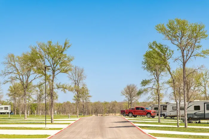 Arroyo Valle RV Resort 9
