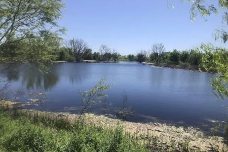 Melvinu2019s Pond & Camp