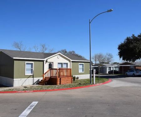 Dessau Fountain Estates Manufactured Home Community