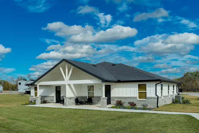 LHTX RV Resort 4