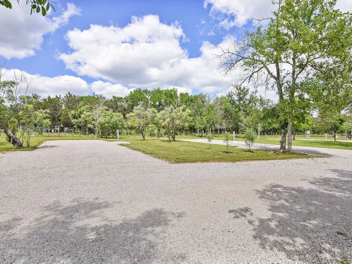 Cedar Bend RV Park 6