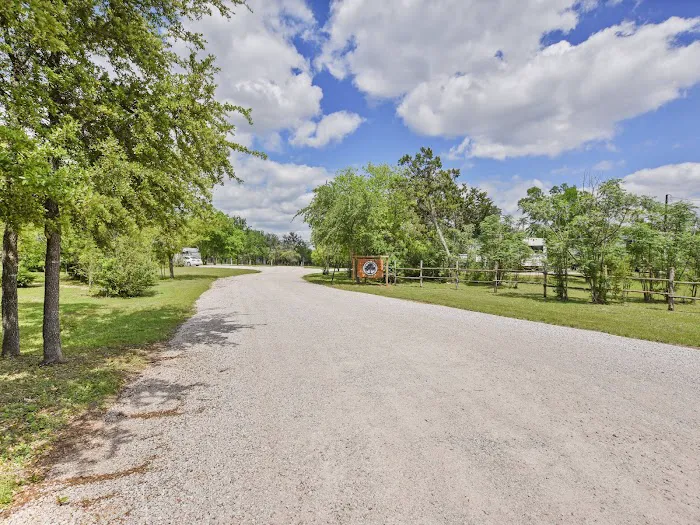 Cedar Bend RV Park 7