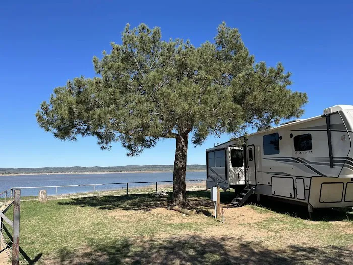 Hi-Line Lake Resort 10