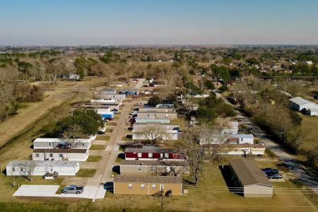 Arrowhead Manufactured Home Community