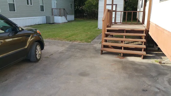 Lazy Wasp Manufactured Home Community 1
