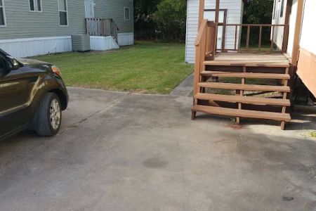 Lazy Wasp Manufactured Home Community