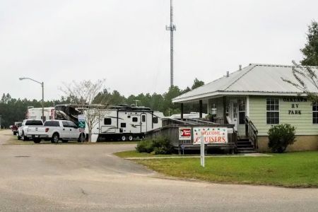 Oaklawn RV Park