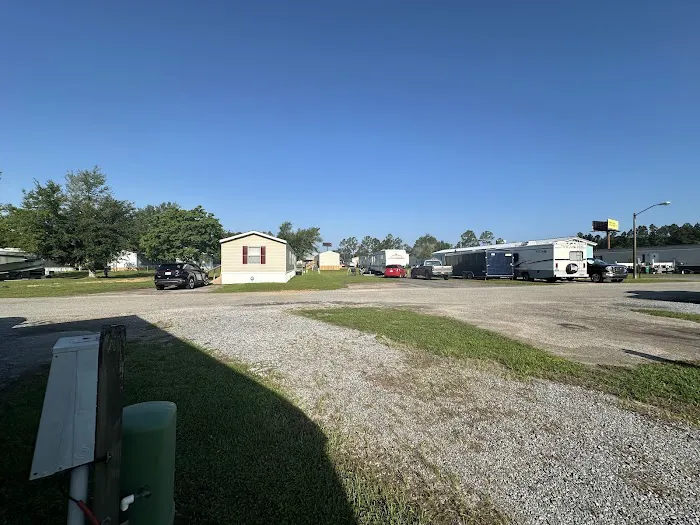 Oaklawn RV Park 9