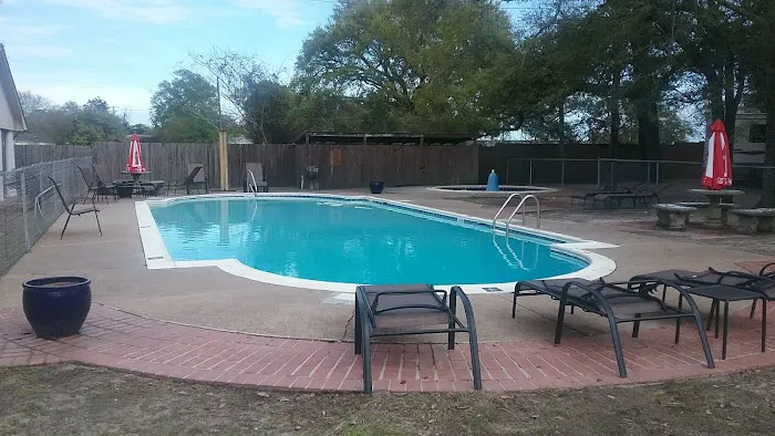 Southern Comfort Camping Resort 3