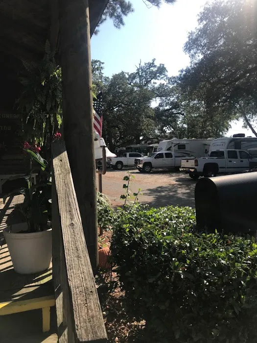 Southern Comfort Camping Resort 10