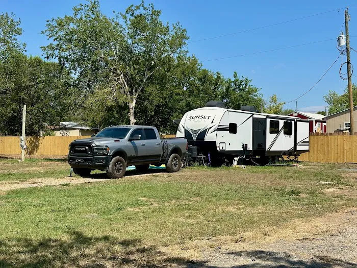The Oasis RV Park - Nixon TX 8